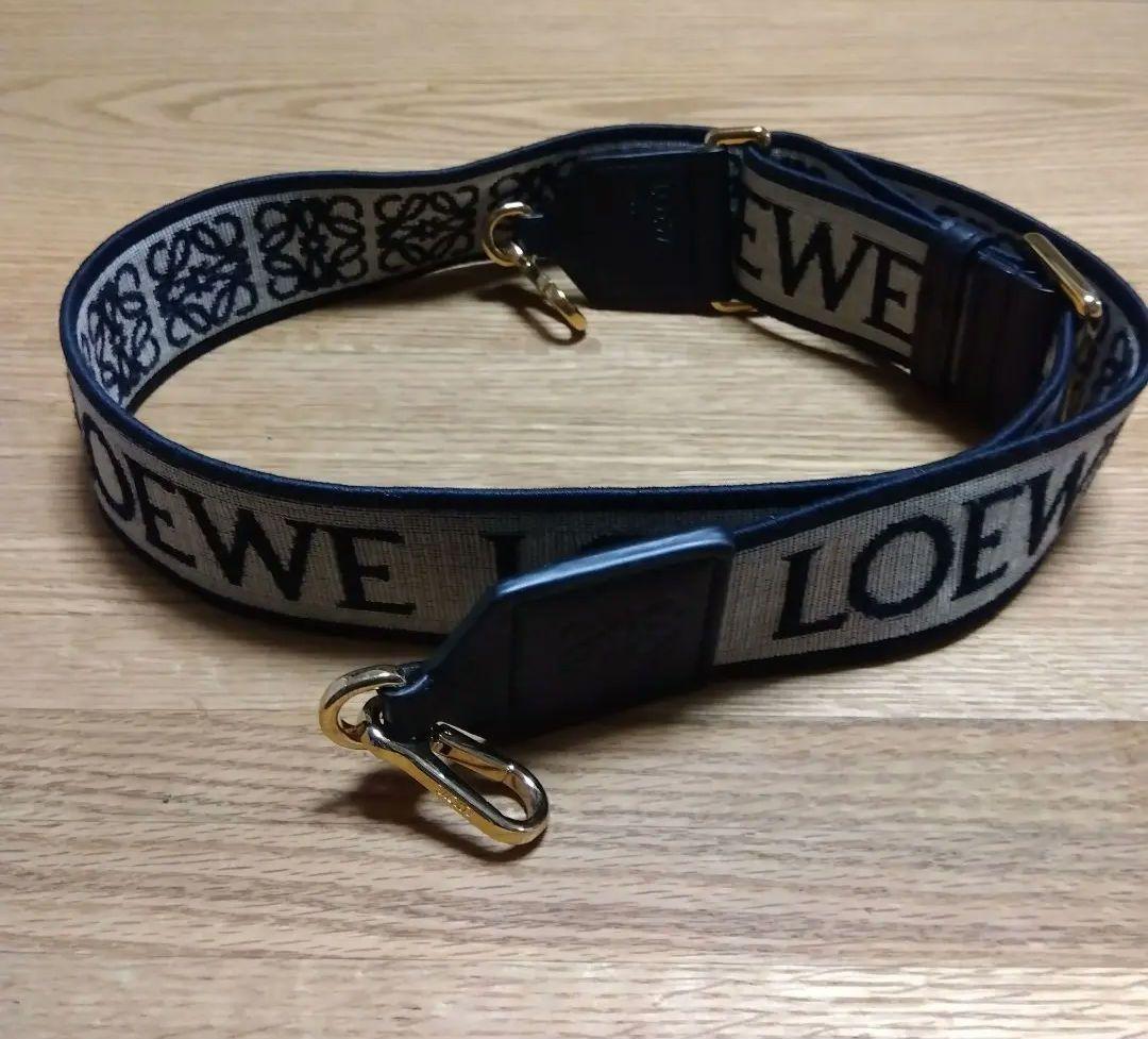 【極美品】LOEWE ロゴ入りストラップ 黒 LOEWE（ロエベ） ショルダーベルト ANAGRAM STRAP アナグラム